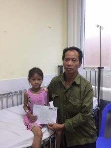 Charity case 3: Ms Duong Thi Phuong 1 be phuong