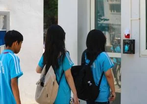 Giải pháp điểm danh thông minh cho trường học 5 Nhiều trường học ứng dụng điểm danh thông minh
