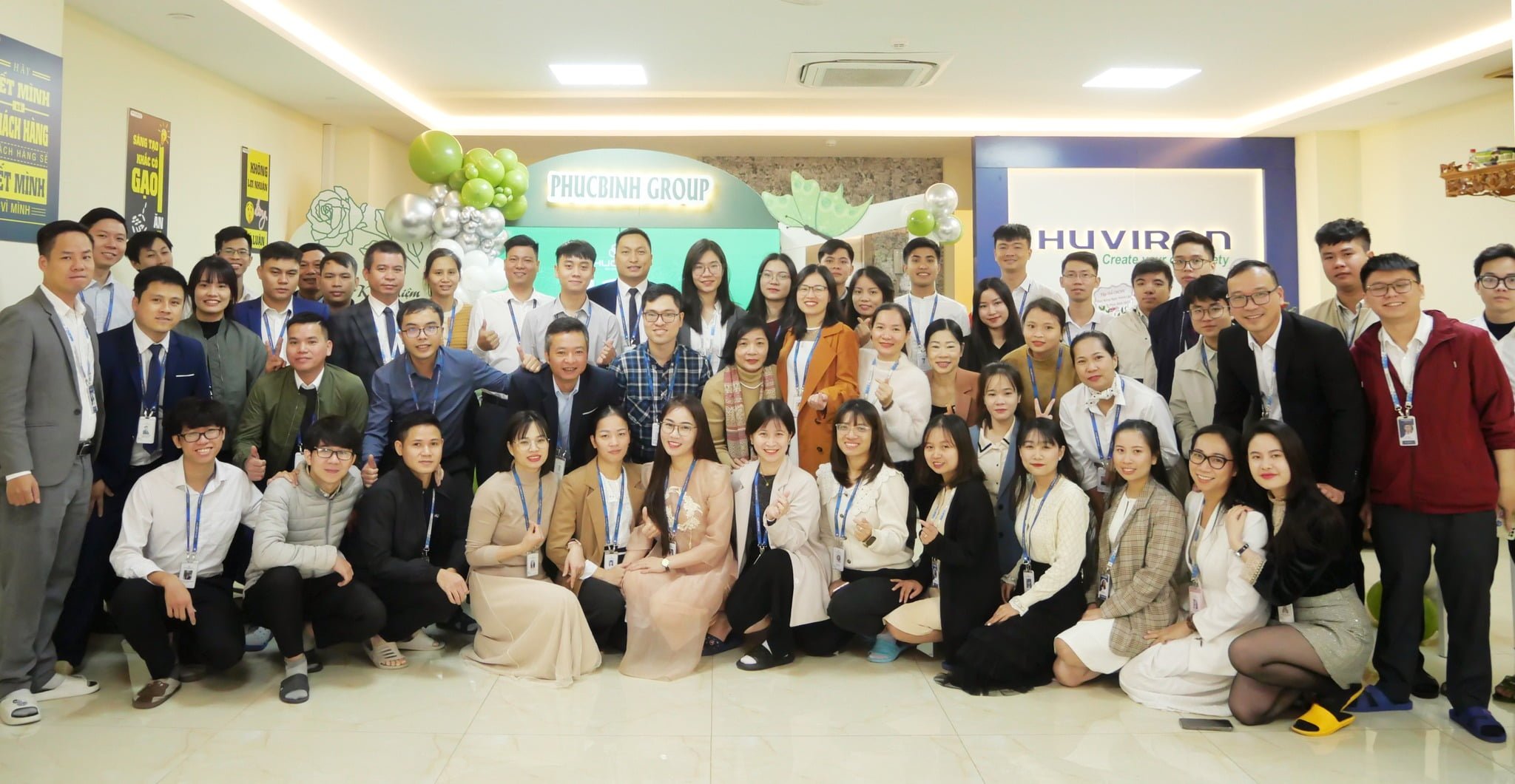 Hình ảnh CBNV tại trụ sở HN trong ngày kỷ niệm 13 năm thành lập