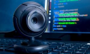 5 dấu hiệu cảnh báo máy tính bị theo dõi qua webcam 4 Theo dõi các dấu hiệu cảnh báo máy tính bị theo dõi qua webcam