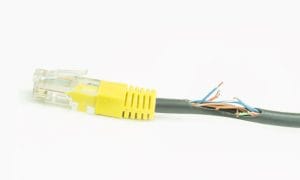 Lỗi kết nối mạng: Nguyên nhân & Cách khắc phục 5 Dây mạng bị đứt, bấm dây mạng sai cách khiến đường truyền không ổn định