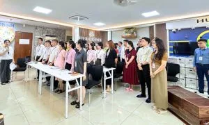 Phúc Bình tổ chức bầu ban chấp hành công đoàn nhiệm kì 2025 - 2028 4 Cán bộ nhân viên Phúc Bình tham gia bầu ban chấp hành công đoàn nhiệm kì 2025 - 2028