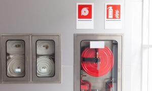 Hướng dẫn thẩm định thiết kế PCCC và nghiệm thu đối với công trình xây dựng 7 Hệ thống PCCC cần được lắp đặt, bố trí theo quy định