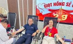 Phúc Bình tổ chức ngày hội hiến máu "Giọt hồng sẻ chia" 23 CBNV Phúc Bình hiến máu nhân đạo