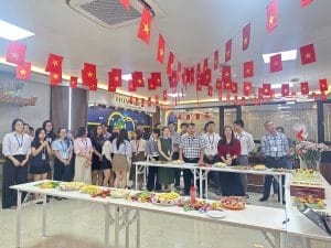 PhucBinh Group tổ chức sinh nhật CBNV tháng 8 6 Không khí vui tươi trong chương trình