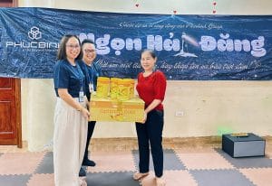 Trạm yêu thương số 8 - Gieo mầm yêu thương tại chùa Quang Phúc 1 Dự án Ngọn Hải Đăng đến thăm các em nhỏ tại chùa Quang Phúc vào một chiều thu