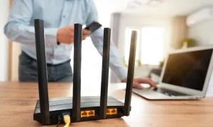 Bật mí mẹo nhỏ nhưng tăng cường kết nối wifi hiệu quả 2 Khởi động lại router giúp tăng cường kết nối wifi