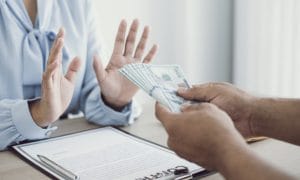 Trách nhiệm xã hội 2 Chống tham nhũng, hối lộ, xung đột lợi ích