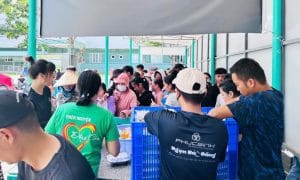 Trạm yêu thương số 11: Phát cơm từ thiện tại Bệnh viện Sản – Nhi Đà Nẵng 4 Trạm yêu thương số 11 tại Đà Nẵng
