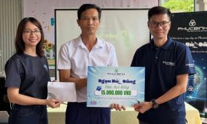 Trạm yêu thương số 13: Ngày mai trời sẽ sáng 4 Học bổng 15 triệu đồng trao gửi, mong các em vững bước trên con đường tiếp cận tri thức