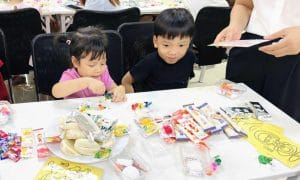 Vui hội trung thu tại Phucbinh Group: Khám phá vũ trụ kỳ diệu cùng Thỏ ngọc 15 Các bé vui trung thu tại Phucbinh Group