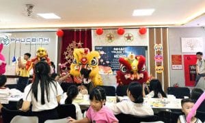 Vui hội trung thu tại Phucbinh Group: Khám phá vũ trụ kỳ diệu cùng Thỏ ngọc 16 Các bé vui trung thu tại Phucbinh Group