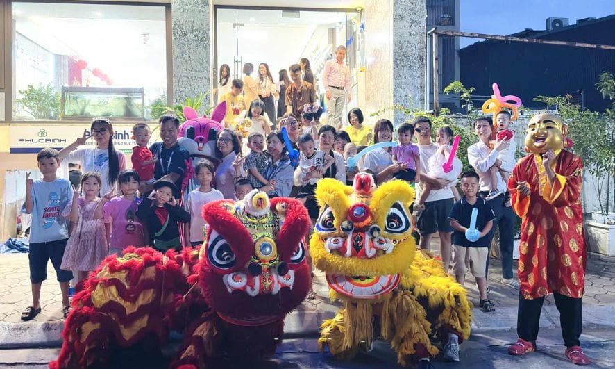 Vui hội trung thu tại Phucbinh Group: Khám phá vũ trụ kỳ diệu cùng Thỏ ngọc 3 Chương trình trung thu "Khám phá vũ trụ kỳ diệu cùng Thỏ Ngọc"