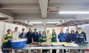 Trạm yêu thương số 14: Phát cơm từ thiện tại Bệnh viện Nhi tháng 11 1 Trạm yêu thương số 14 tại Bệnh viện Nhi trung ương