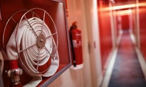 Phòng ngừa cháy nổ, đảm bảo an toàn PCCC Tết 2026 3 PCCC Tết 2026, kiểm tra và trang bị đầy đủ các thiết bị báo cháy, chữa cháy