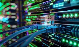 Dữ liệu cần được mã hoá trước khi truyền đi